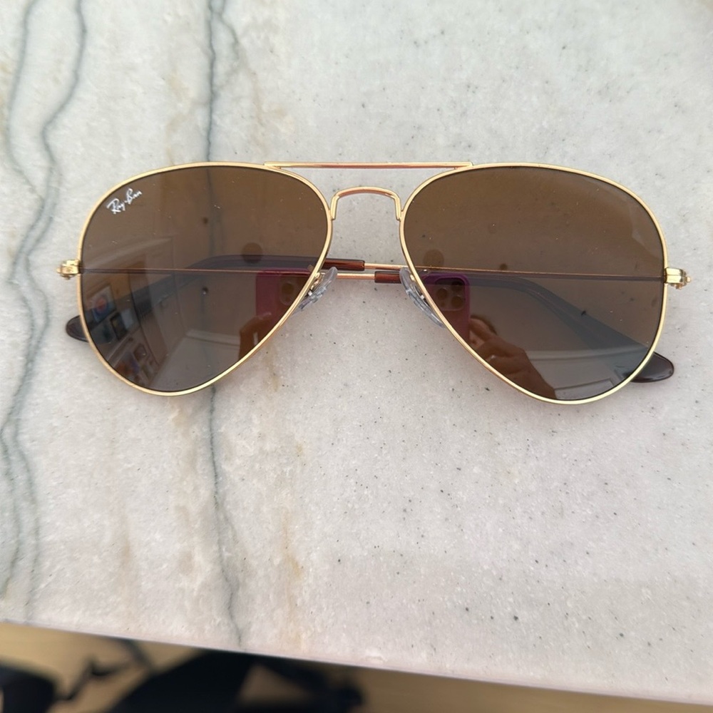 Ray-Ban Gold Aviator Sunglasses